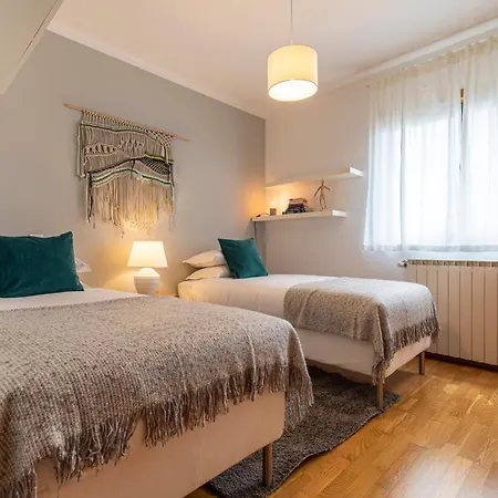 River View By Heart *